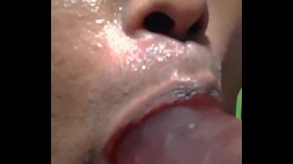 Anal fuck using huge veg