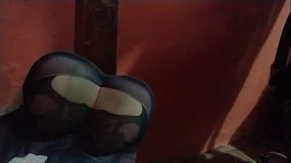 I masturbate with my mouse pad with tits