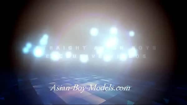精瘦男孩们被全裸绑在木板上浇蜡烛油