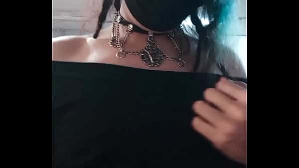 Femboy mostrandose