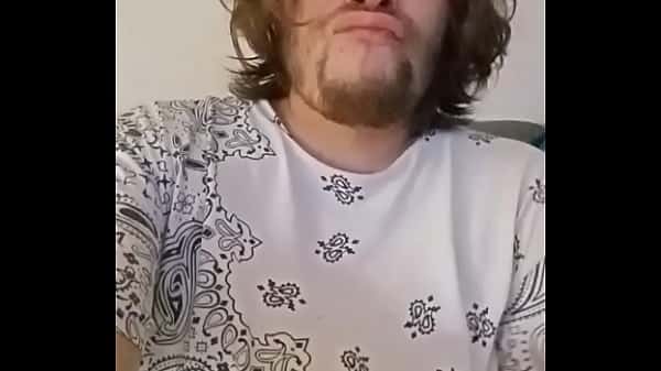 SE PAJEA EN PISO AJENO