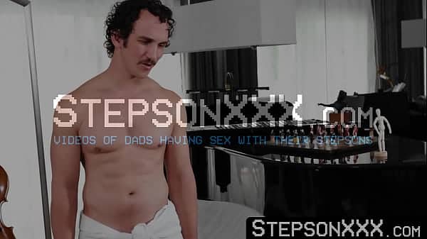 StepsonXXX.com – Greg McKeon & Gabe Bradshaw – I ate my stepdad Greg Mckeons dick after I finished drawing his chiseled body
