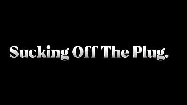 Sucking Off The Plug
