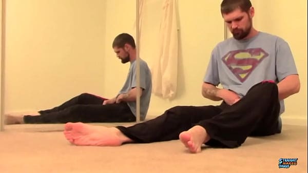 StraightNakedThugs: Hefty Nolan Worships His Cock With His Big Hands